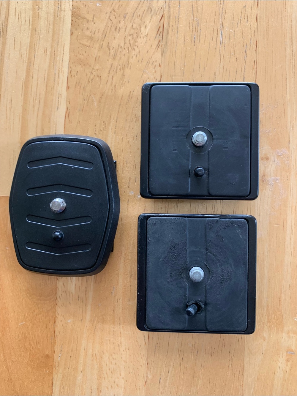 Universal Quick-Release Camera Tripod Plate Set - Black